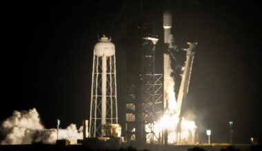 A discarded SpaceX rocket is on a high-speed collision course with the moon - Stuff