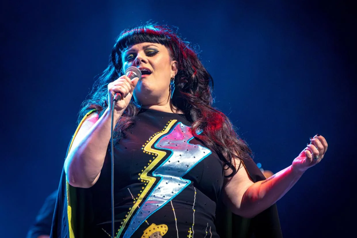 ‘People like her are thin on the ground’: NZ’s own country star on the life of Dolly Parton - Stuff