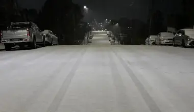 Live: Dunedin blanketed in snow as bitter blast sweeps the South Island - Stuff