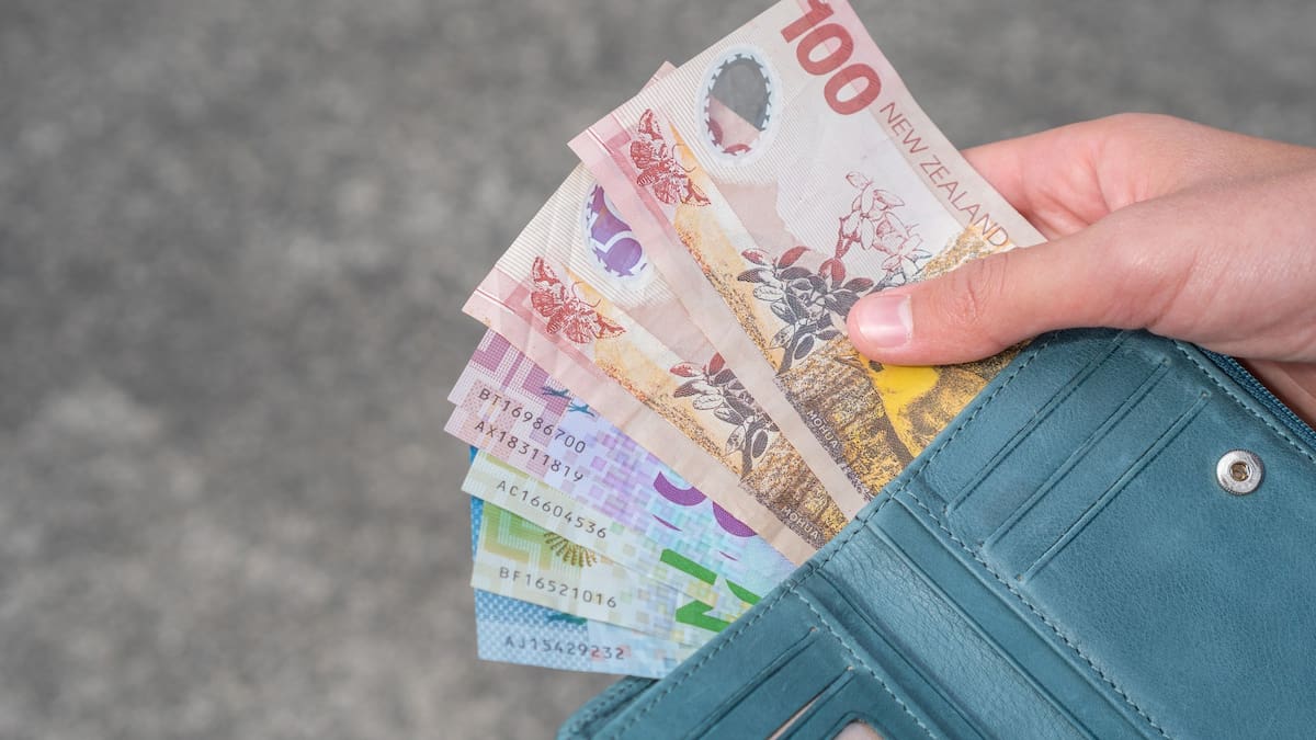 Employment Hero data shows wage growth dipping into negative territory – who’s been hit hardest?