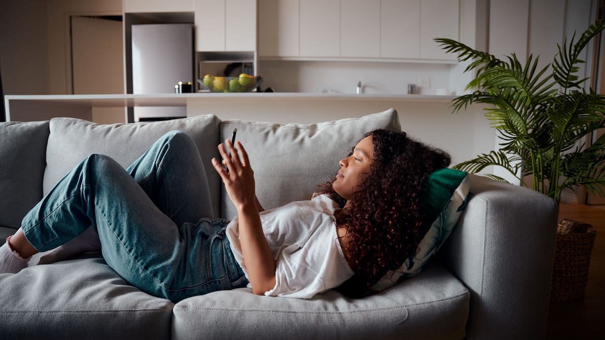 7 science-backed things to do on your phone that are better than just scrolling