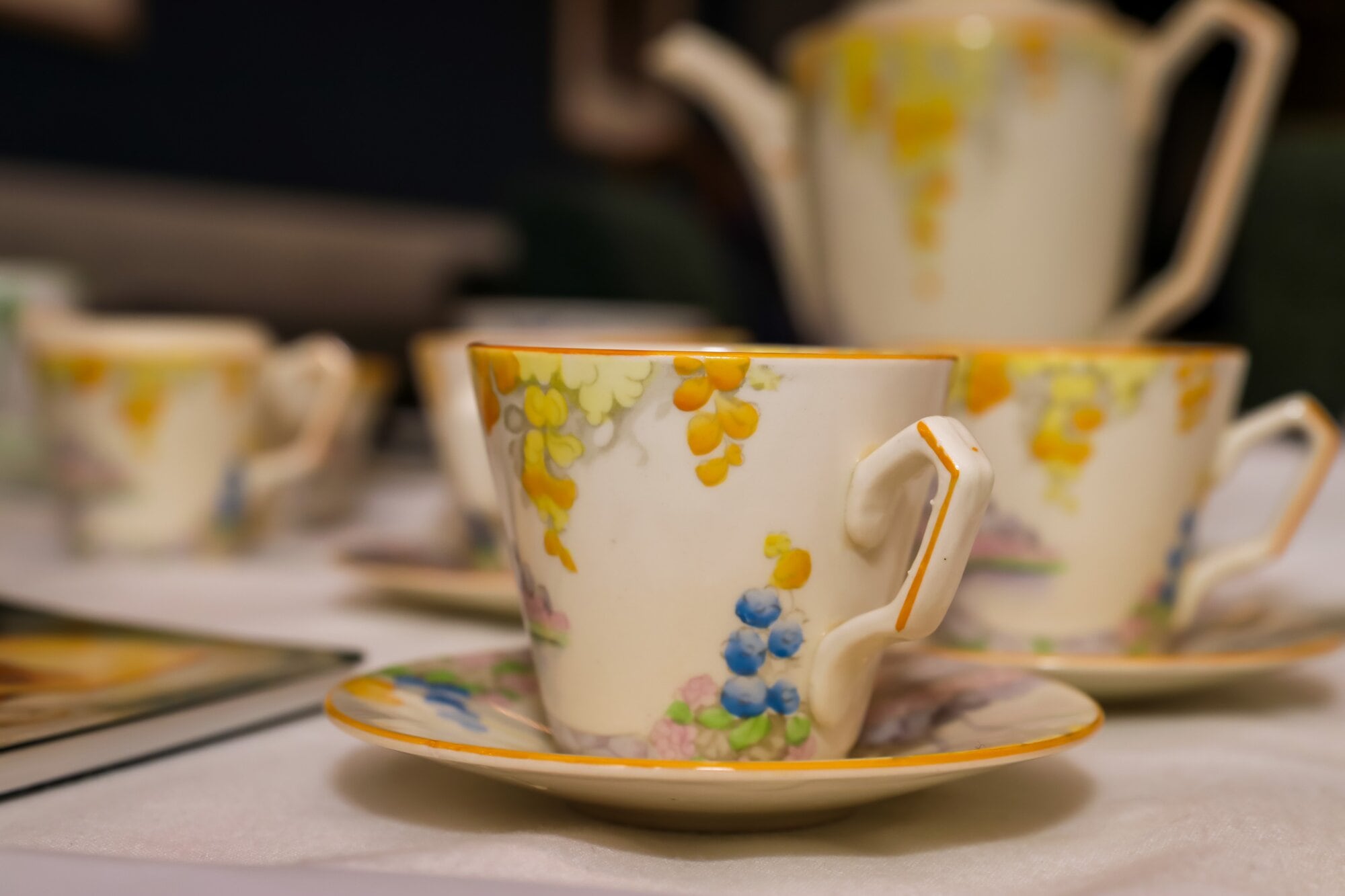 The 1920s event at Greenwood Park also featured a display of Art Deco-era pottery and crockery. Photo / Kelly O'Hara