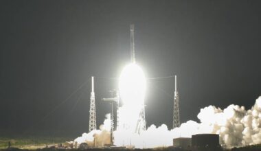 SpaceX launches 3 giant BlueBird direct-to-cell satellites on Falcon 9 rocket