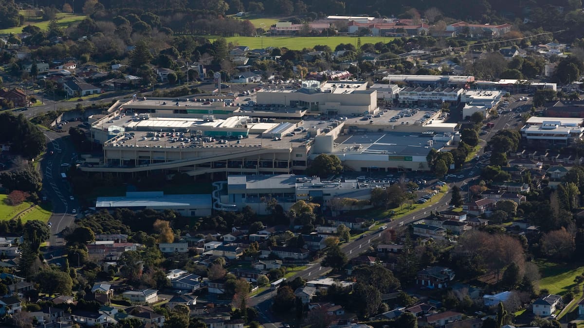 Glenfield Mall sold to Australian syndicate for $146m by Ross and Dallas Pendergrast