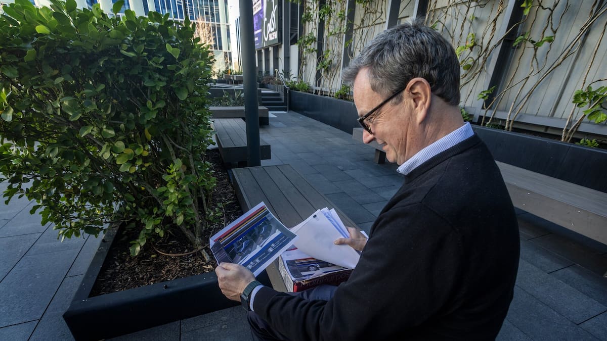 Motorist takes Auckland Transport to court over mobile camera footage and $85 parking fines