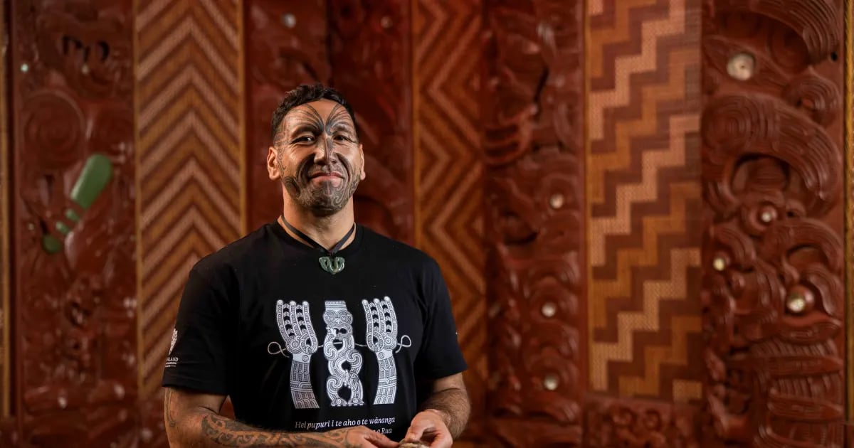 A century of weaving knowledge to be brought to the runway at Fashion Week – Te Ao Māori News