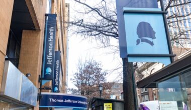 Thomas Jefferson University Hospital is owned by Thomas Jefferson University, which reported a $181.5 million operating loss in the fiscal year that ended June 30.