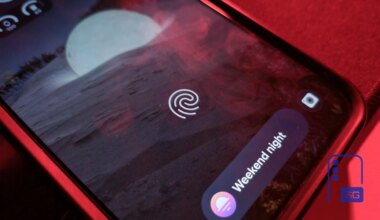 Close-up of a Galaxy phone lock screen showing the under-display fingerprint icon over a moonlit landscape wallpaper, with a Weekend night mode chip beside it