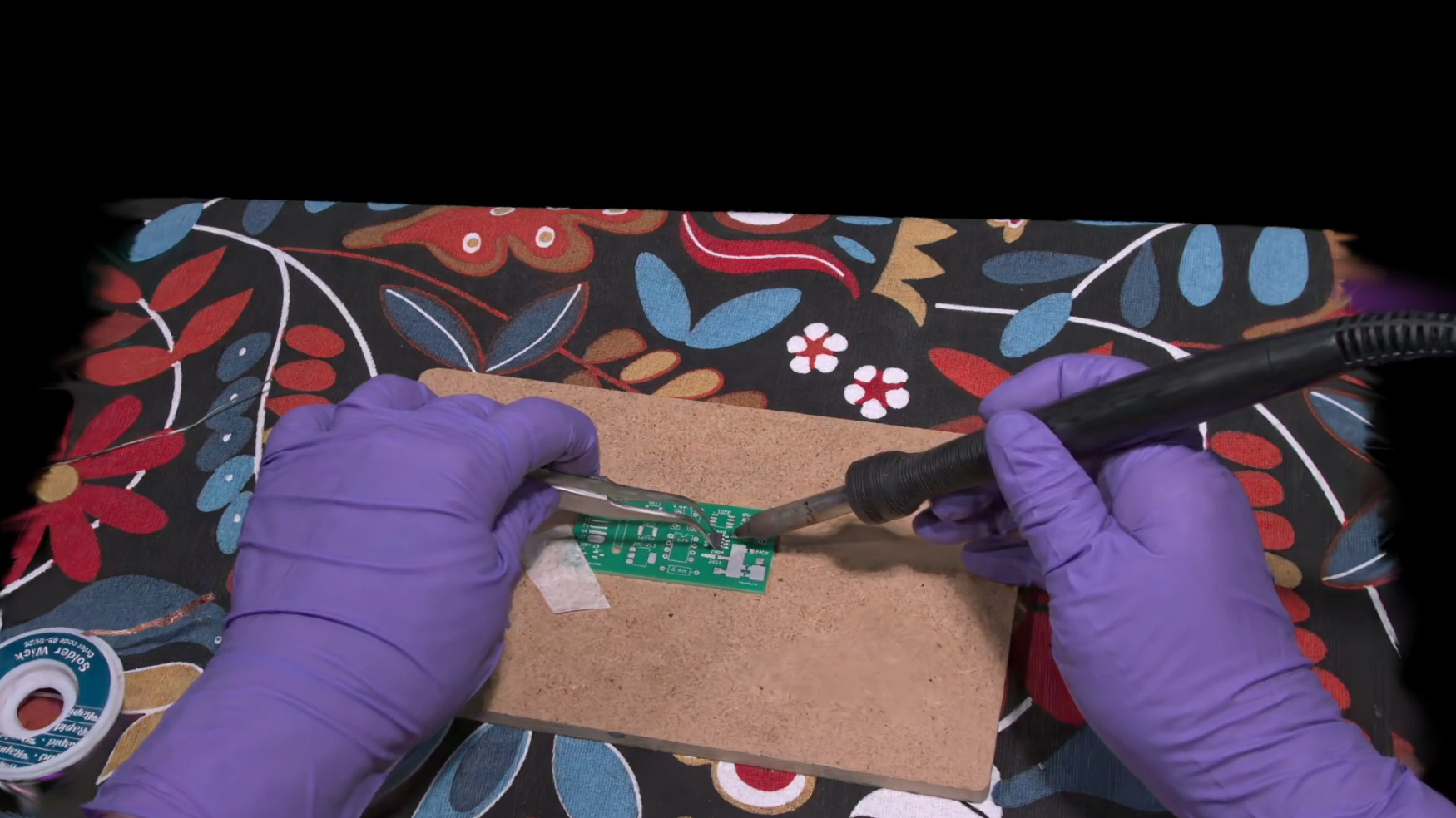 Watch Soldering Up Close And From Any Angle, In VR