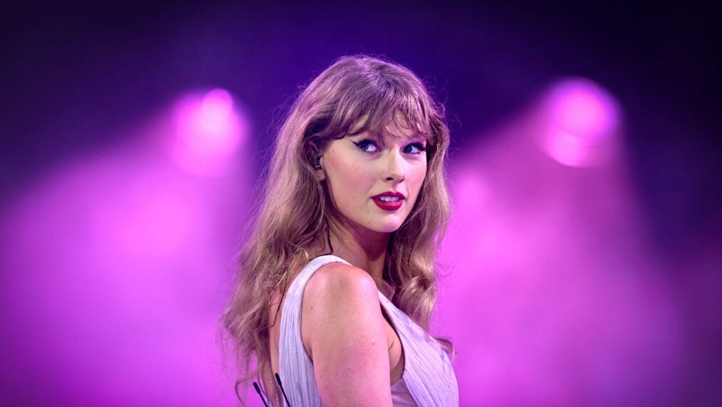 Swift Says She Feels More Loyal to Country Roots Than Ever Before