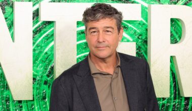 'Lanters': How Kyle Chandler's Hal Jordan Compares to Ryan Reynolds'