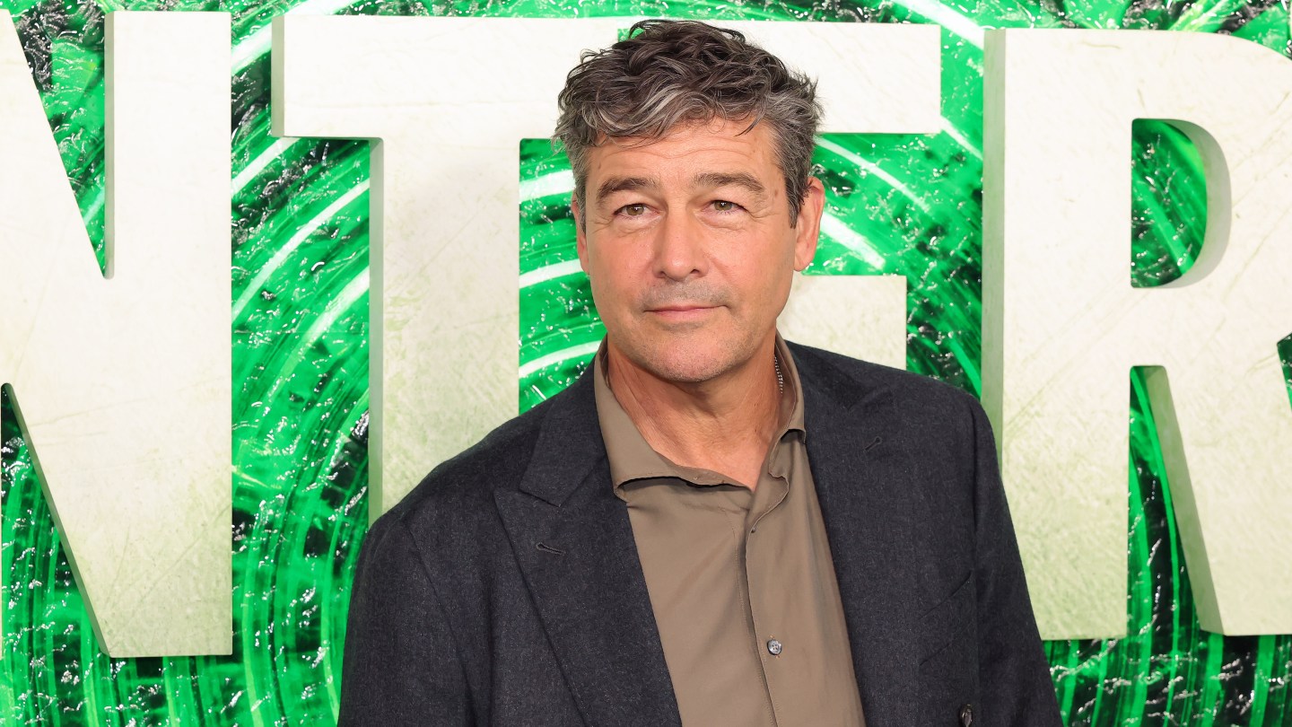 'Lanters': How Kyle Chandler's Hal Jordan Compares to Ryan Reynolds'