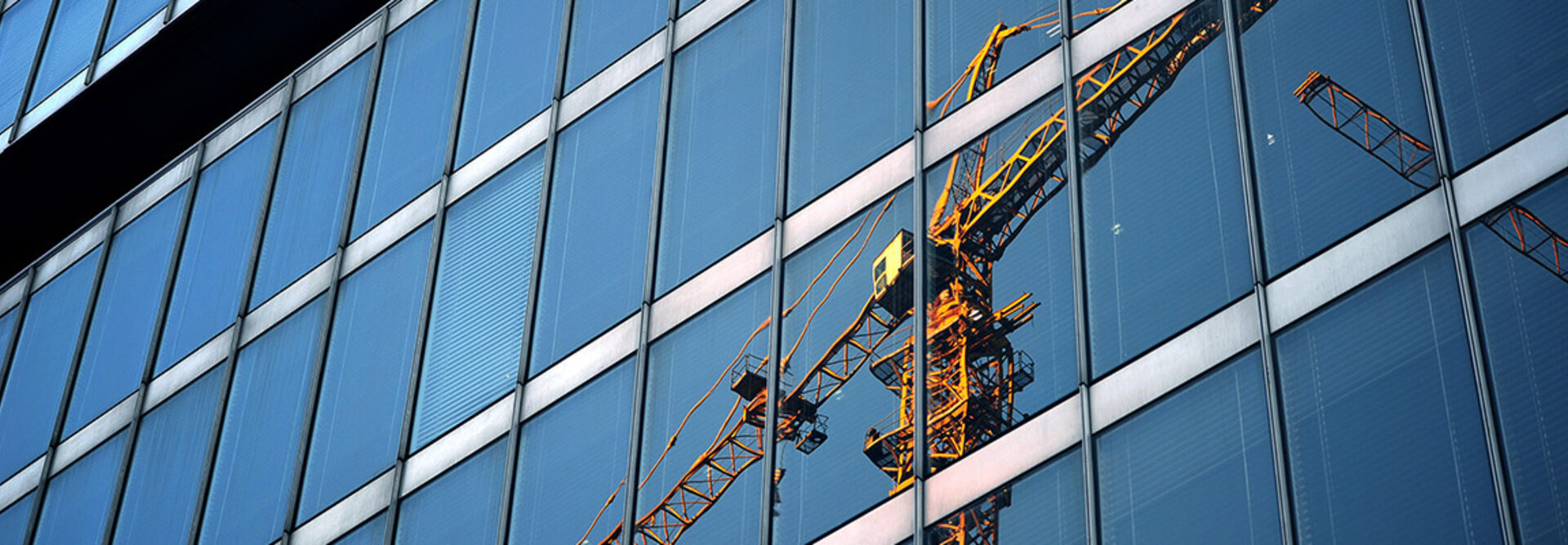 How programme pressure shapes data centre construction