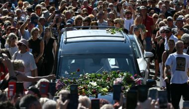 Crowds turn out for ‘Total Eclipse’ singer Bonnie Tyler’s funeral