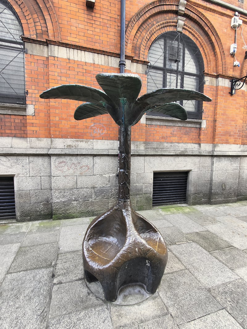 Temple Bar's Palm Tree sculpture by Vincent Browne. Photograph: Spleodrach/Wikipedia