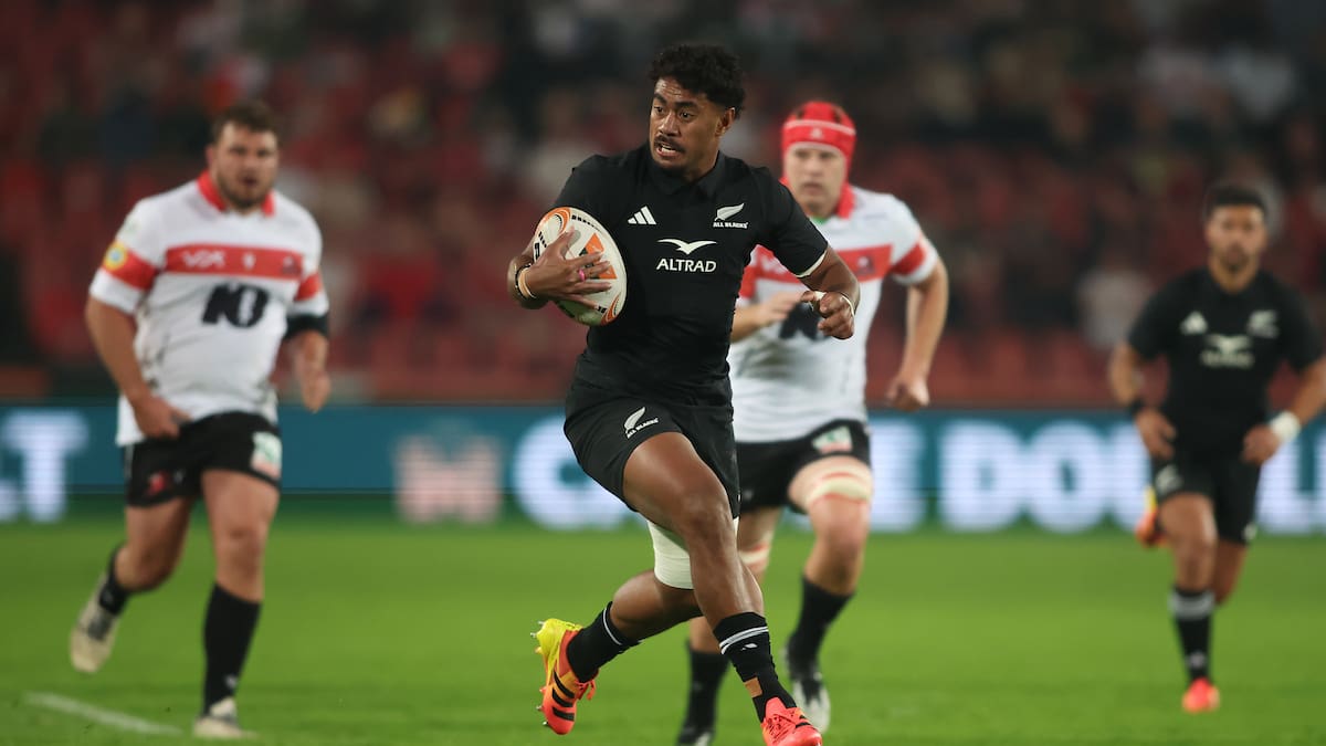 Sky TV apologises after outage shows cycling instead of All Blacks v Lions