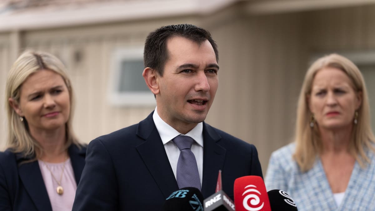 Hundreds of schools to get solar panels in $30m pilot programme
