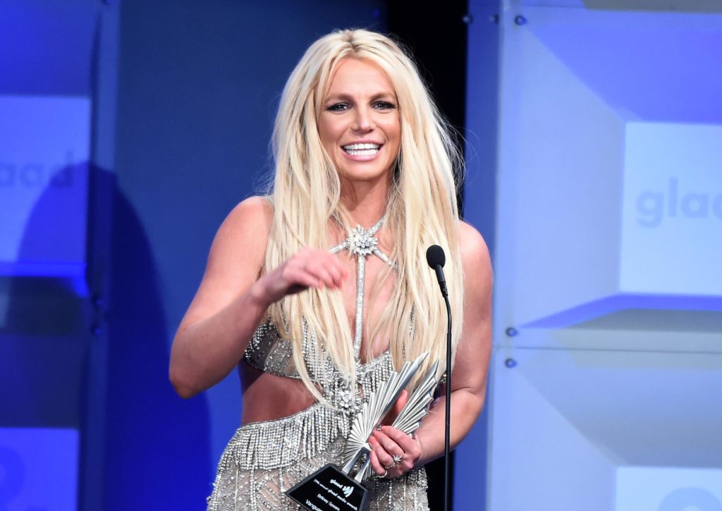 Britney Spears Says Beyonce Is 'All I Listen To,' Dances to Rihanna