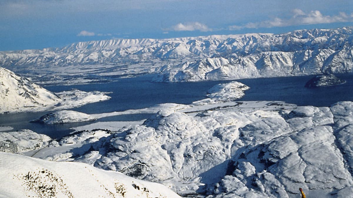 Treble Cone ski area: Injured skier extracted after going over cliff outside boundary