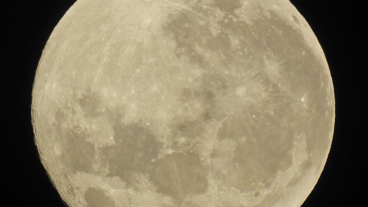 SpaceX unintentionally slams four-ton rocket stage onto moon surface