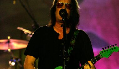 Todd Rundgren says every 1960s guitarist fell into one of two camps