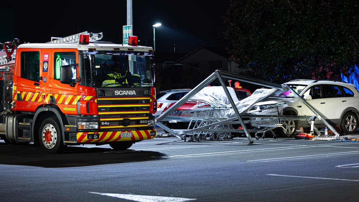 Sunnynook crash: Supermarket closed after person seriously injured in carpark