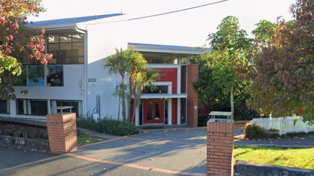 Remuera Intermediate School asks parents to keep children home as teachers fall sick