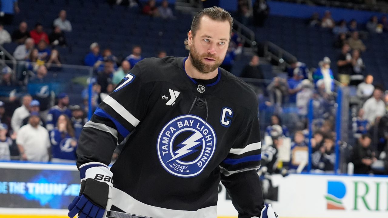 Lightning's Victor Hedman discusses mental health: 'It is OK not to be OK'