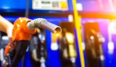 Oil price shoots up as stocks tread water