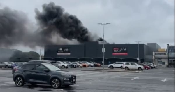 Firefighters extinguish blaze at Botany Town Centre in East Auckland