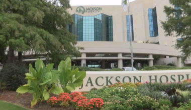 Jackson Hospital, BCBS Alabama sign new reimbursement agreement