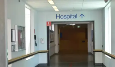 Man accused of smashing hospital clinic windows