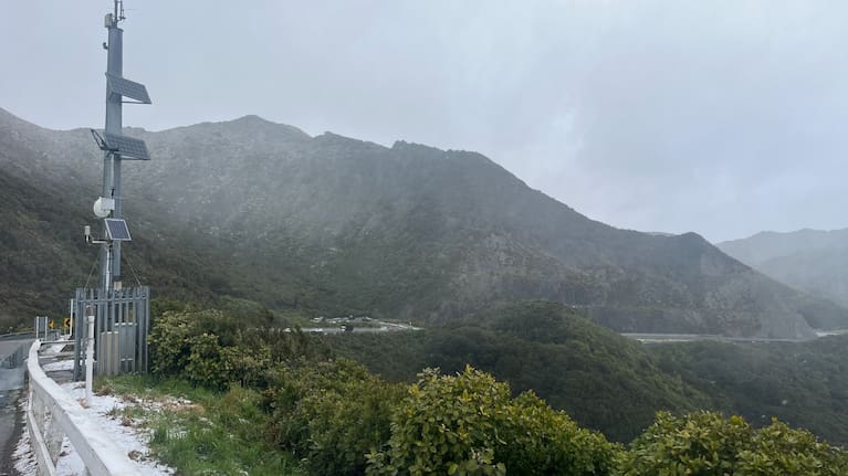 A light dusting of snow on the Remutaka Hill Rd.
