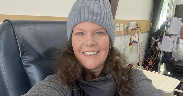 Mum-of-three diagnosed with two separate cancers within weeks