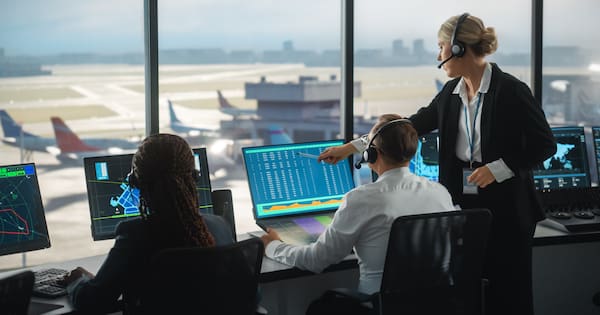 AI could help air traffic controllers keep planes flying safely