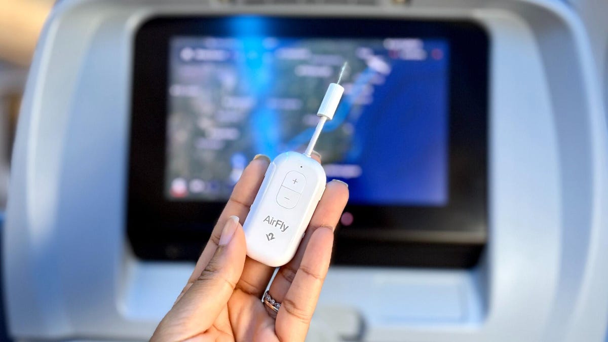 6 must-have travel gadgets, according to industry experts