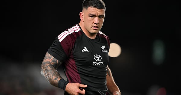 Taylor returns to All Blacks but star backline duo remain absent