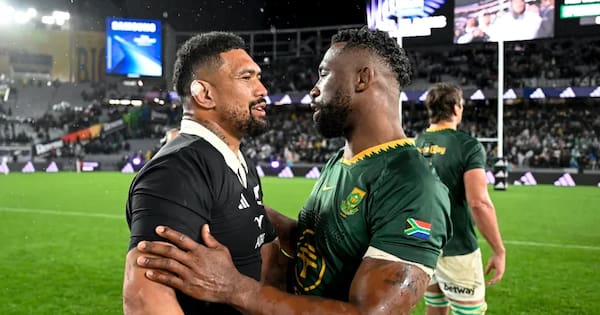 Ardie Savea and Siya Kolisi share a special bond