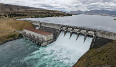 Meridian Energy returns to profit