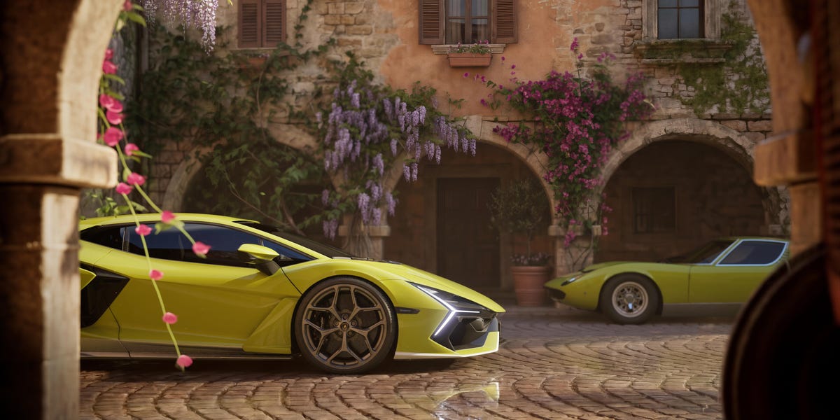 Lamborghini Building 99 Miura-Tribute Revueltos