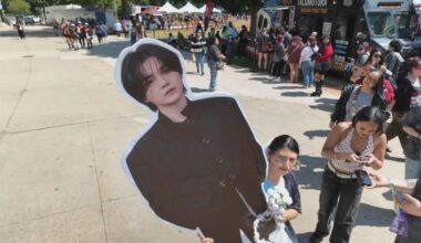 BTS fans descend on Soldier Field for first Chicago concerts in 7 years on 'Arirang' World Tour