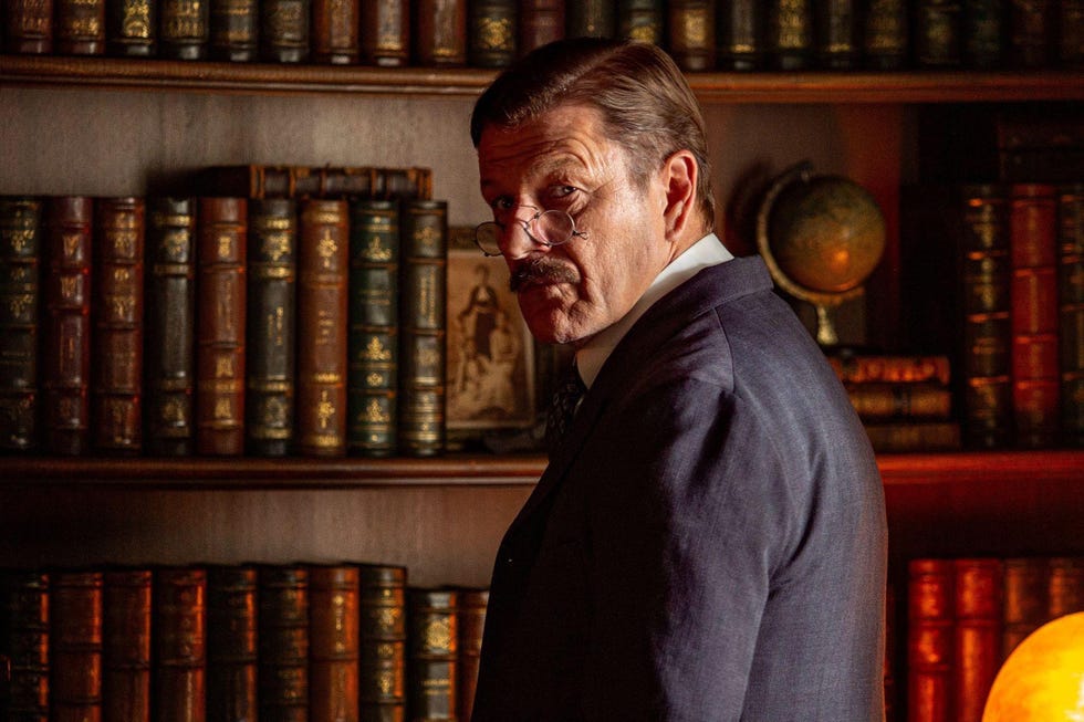 sean bean, the yellow tie