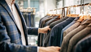 Retail pay barely budges amid 'tight margins, sluggish consumer confidence'