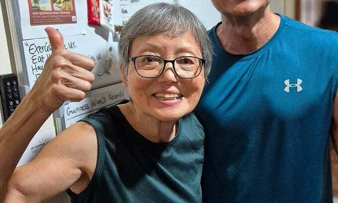 80-year-old Singaporean woman masters pull-ups, weightlifting