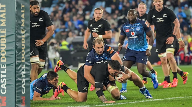Codie Taylor scores his second try for the All Blacks against the Bulls at Loftus Versfeld.