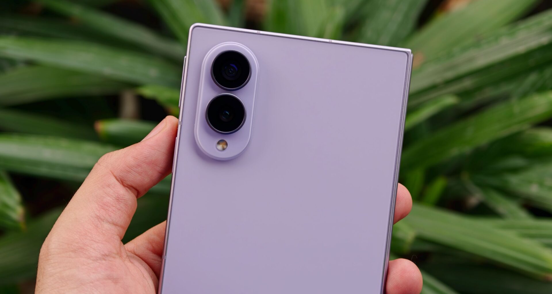 I tried the new Galaxy AI video tracker on my Z Fold 8 — and it fixes my biggest problem with phone videos