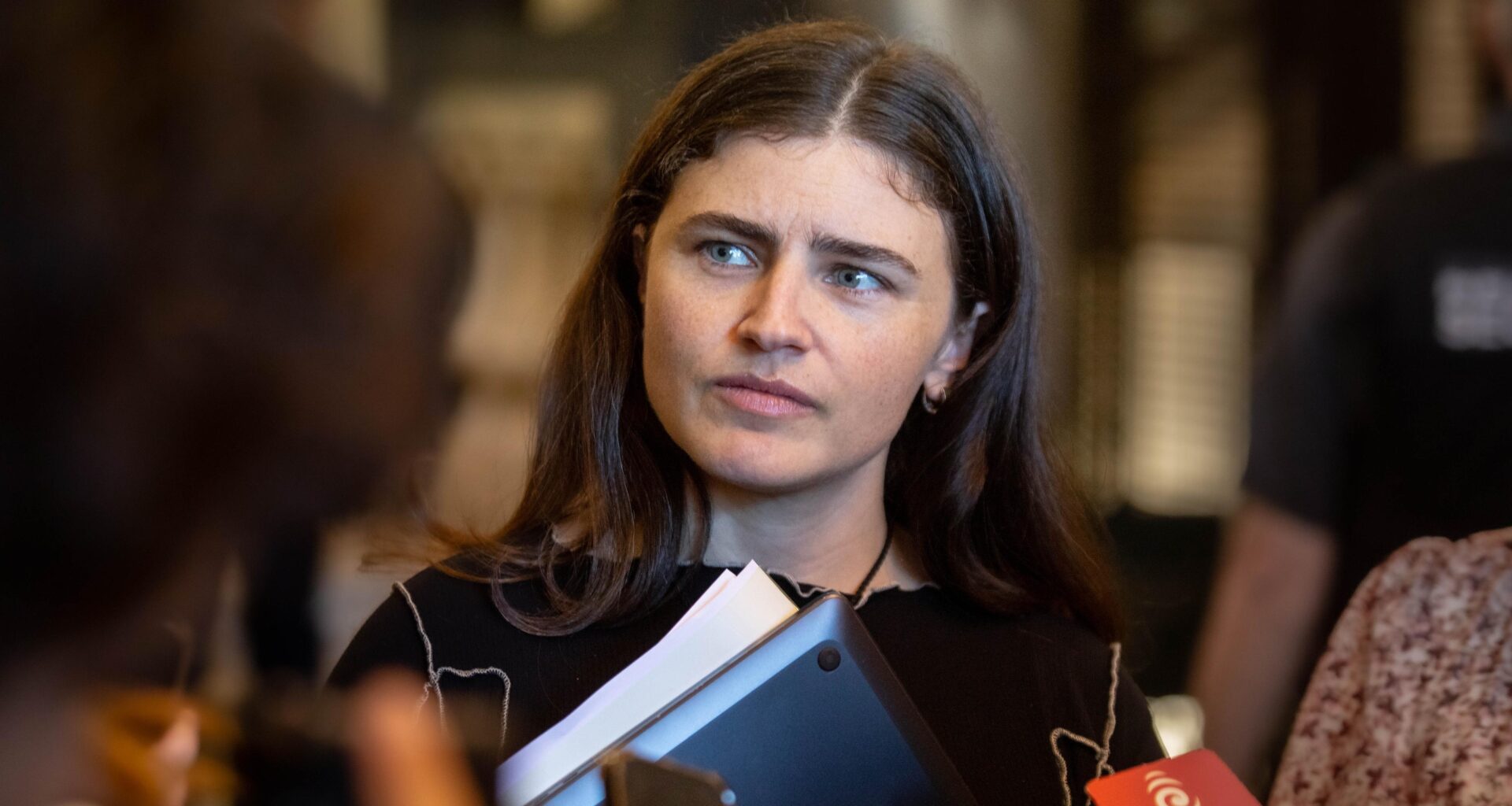 Chlöe Swarbrick kicked out of House after challenging Speaker's 'double standards'