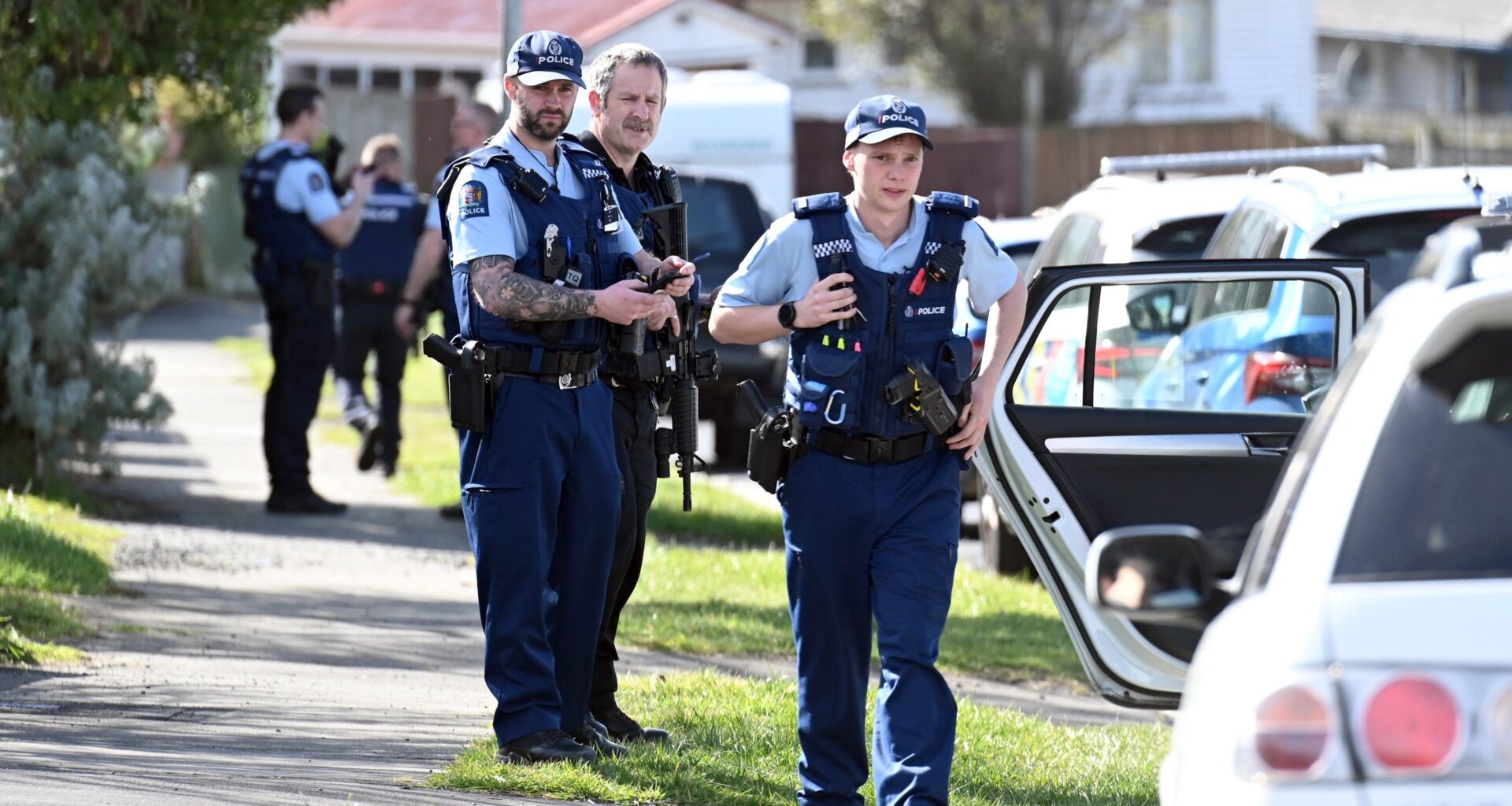 Man in custody after hours-long standoff with police