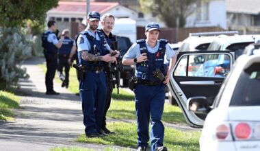 Man in custody after hours-long standoff with police