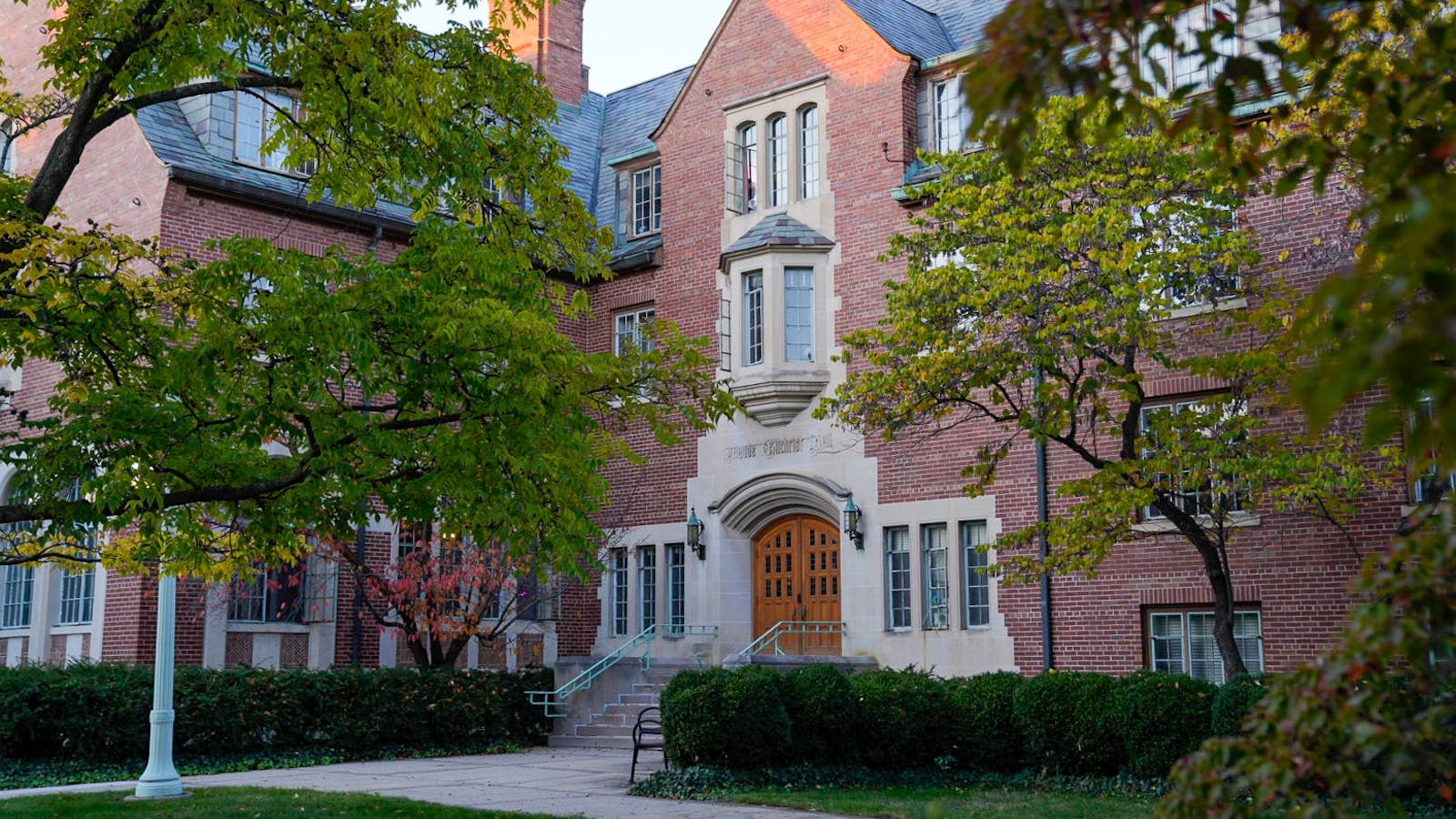 MSU among first universities to allow students to pay tuition with Venmo, PayPal